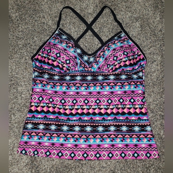H&M| Geometric Pattern Tankini Swim Top - Picture 1 of 6